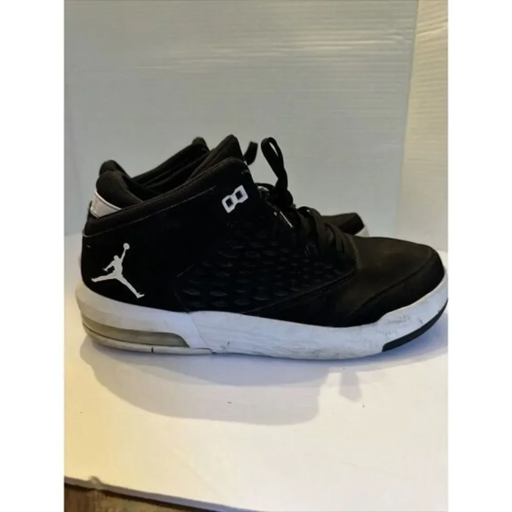 Jordan preowned euc